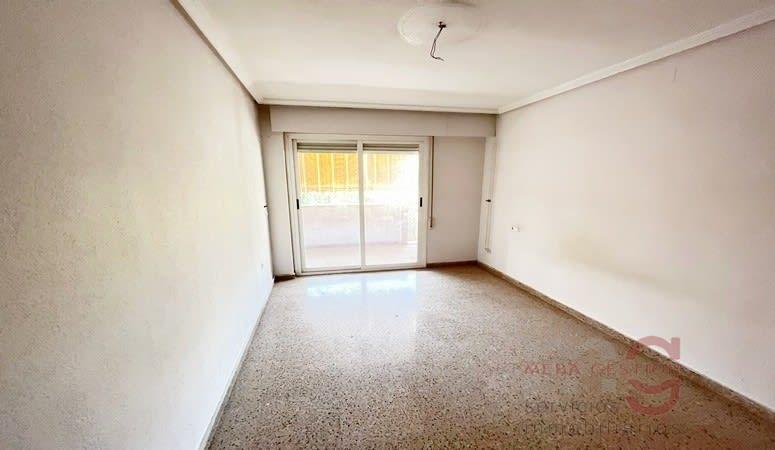 For sale of flat in Alicante