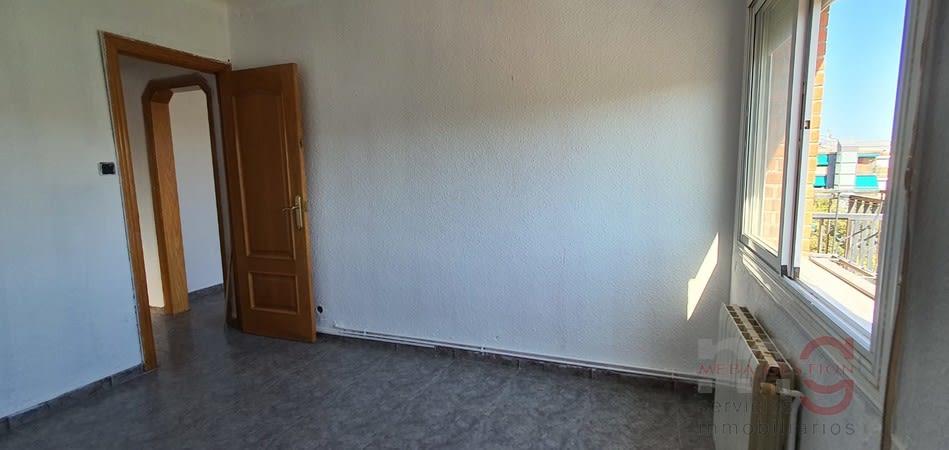 For sale of apartment in Sabadell