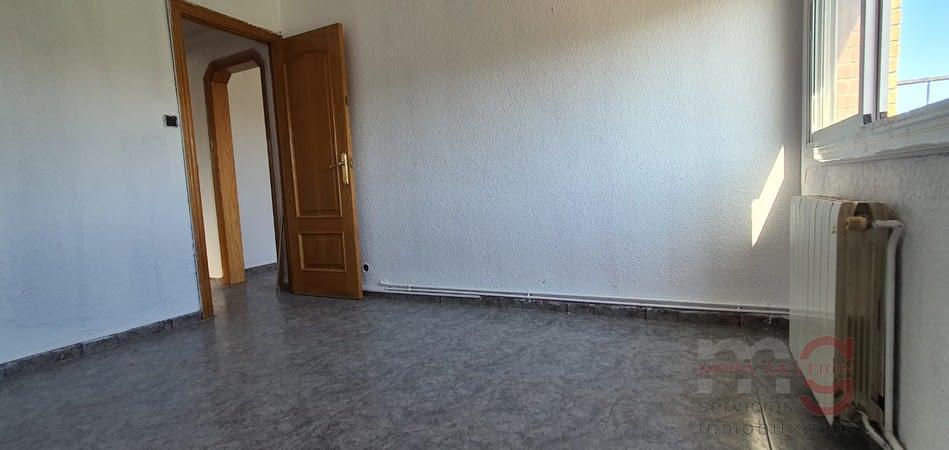 For sale of apartment in Sabadell