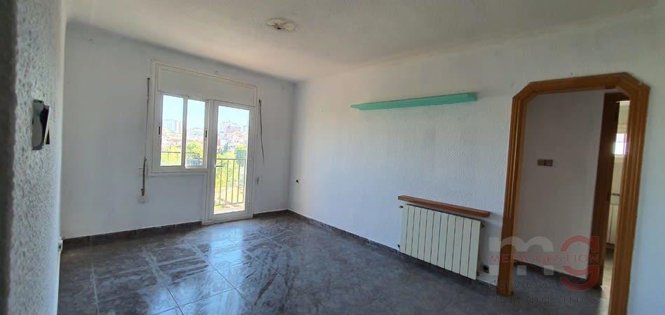 For sale of apartment in Sabadell