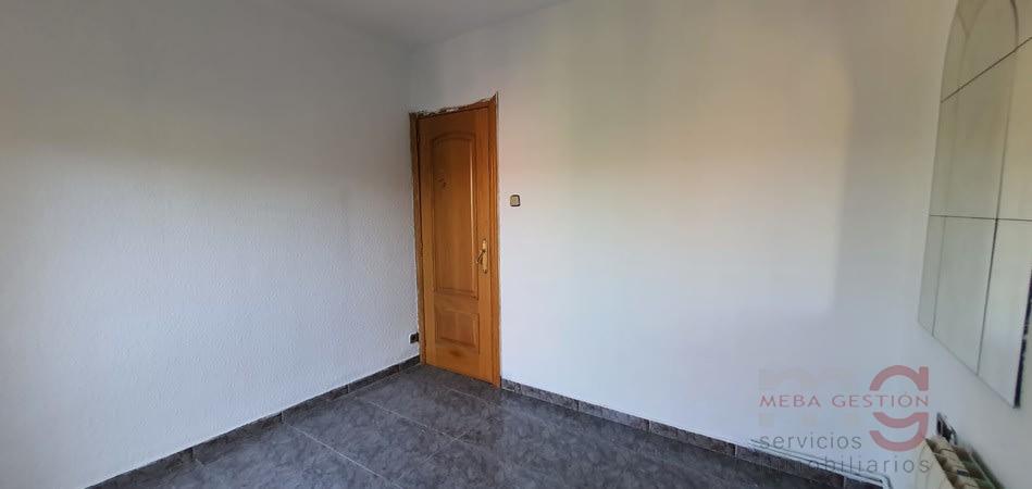 For sale of apartment in Sabadell