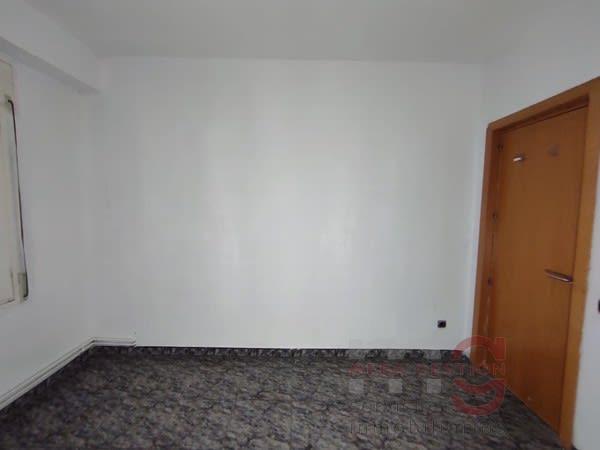 For sale of apartment in Sabadell