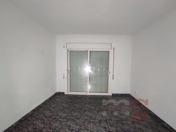 For sale of apartment in Sabadell