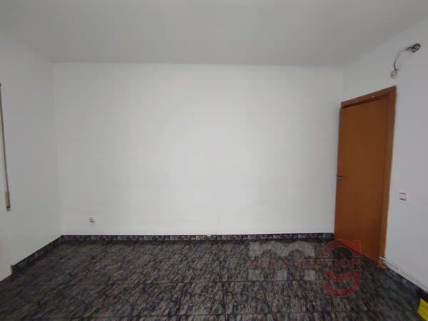 For sale of apartment in Sabadell