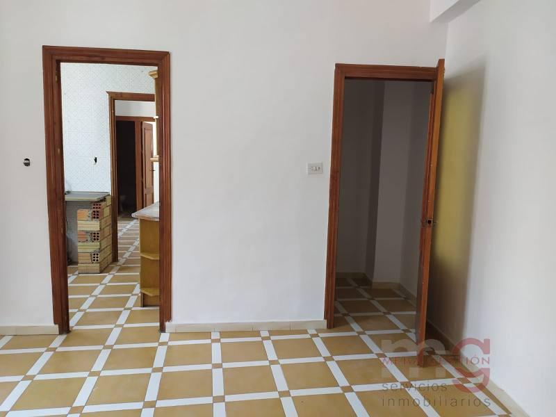 For sale of apartment in Antequera