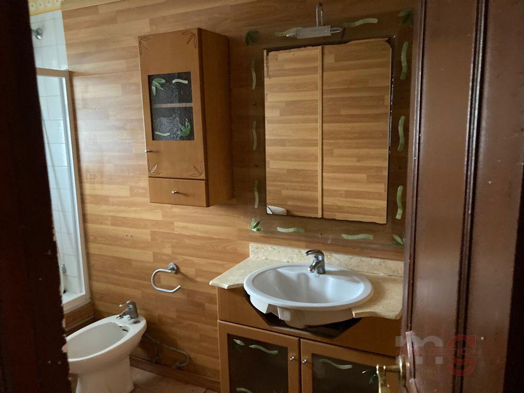 For sale of apartment in Estepona