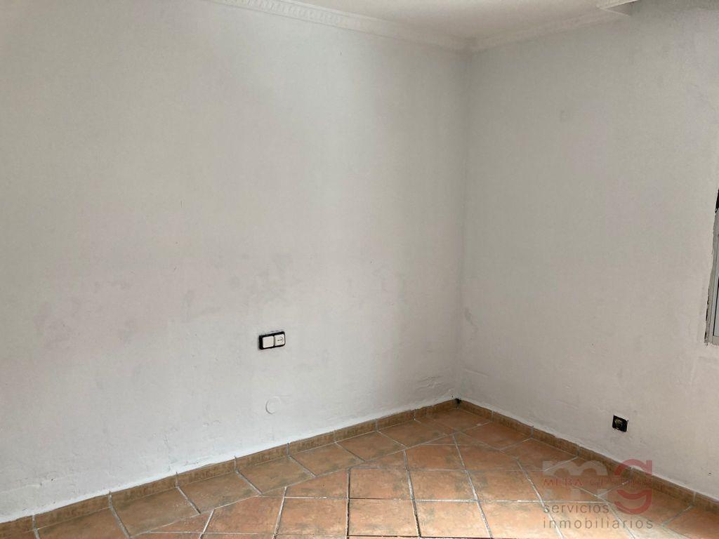 For sale of apartment in Estepona