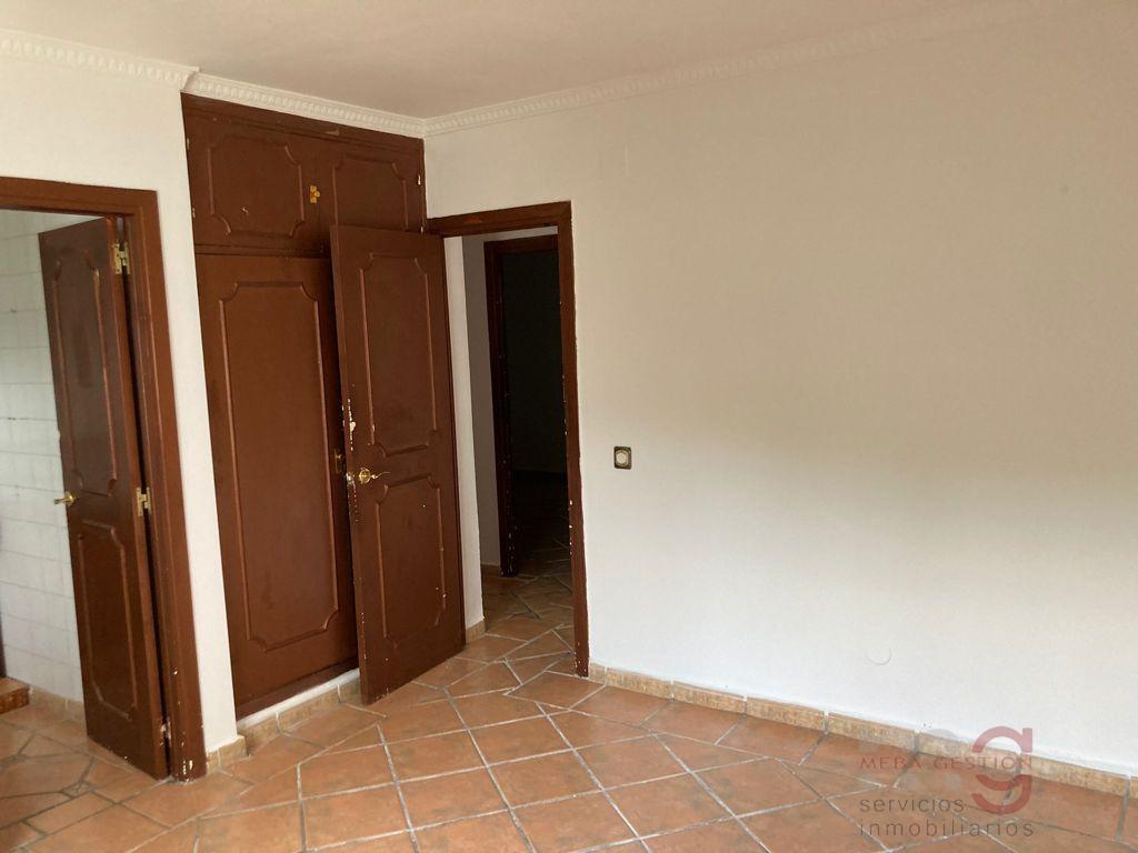 For sale of apartment in Estepona