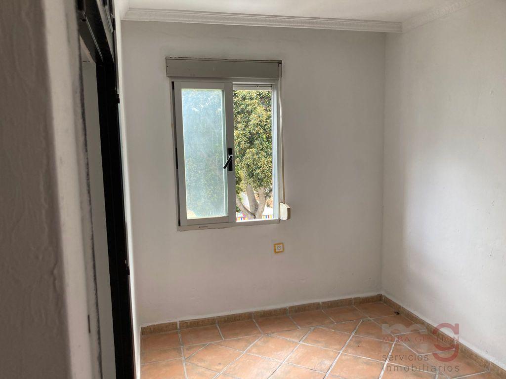 For sale of apartment in Estepona