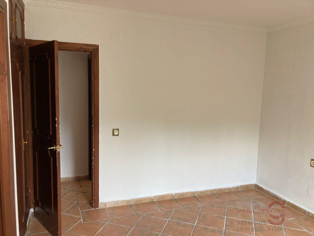 For sale of apartment in Estepona