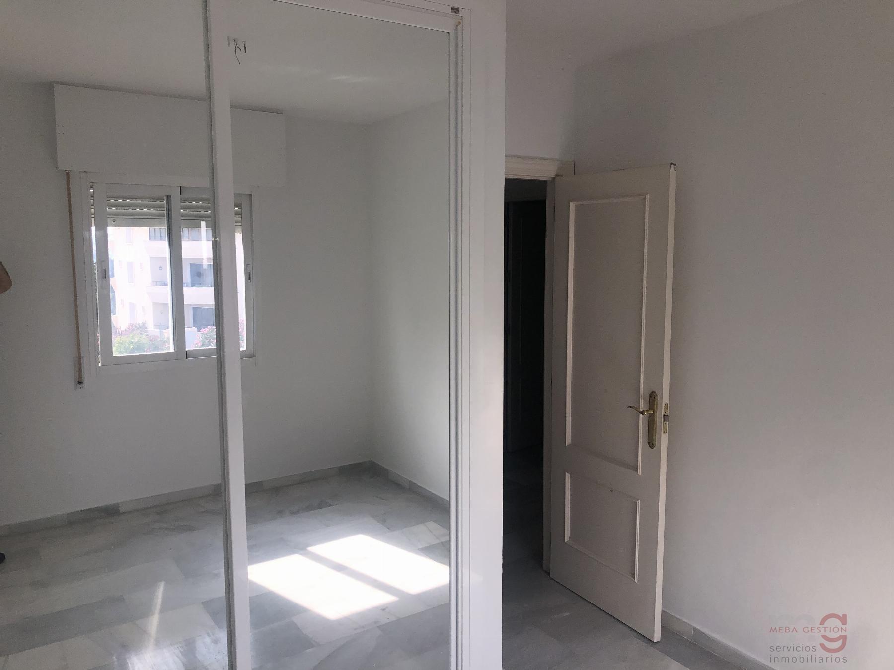 For sale of apartment in Estepona