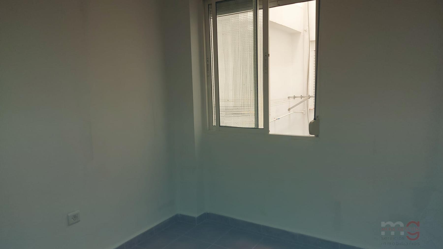 For sale of apartment in Málaga