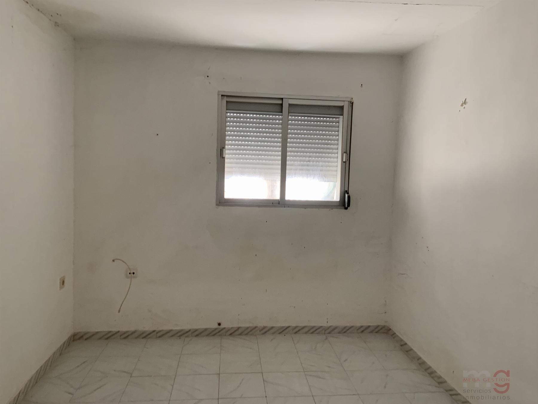 For sale of apartment in Moclín
