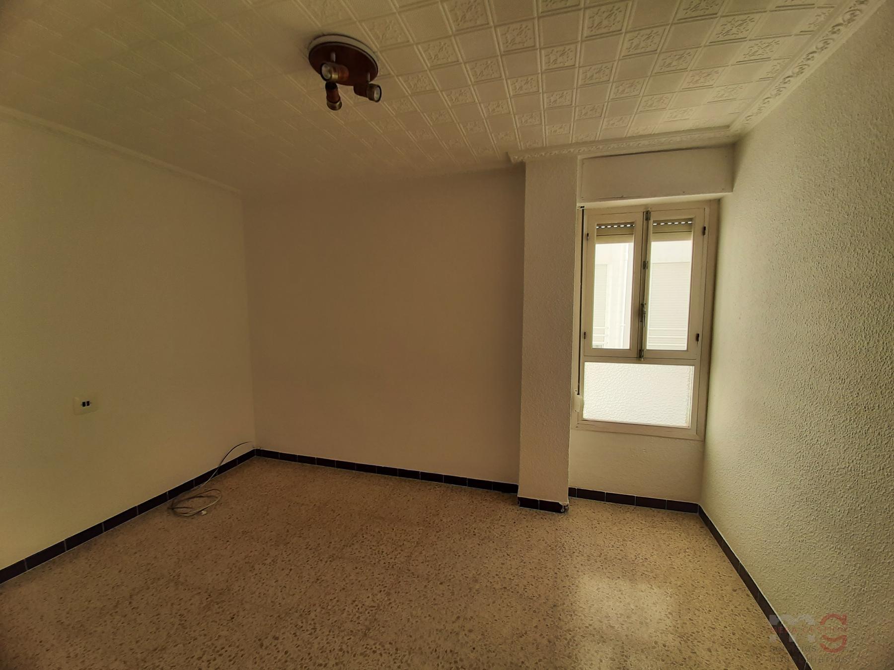 For sale of apartment in Elche-Elx