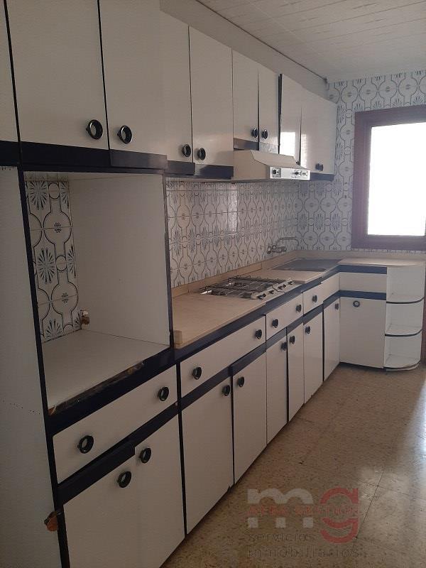 For sale of apartment in Elche-Elx