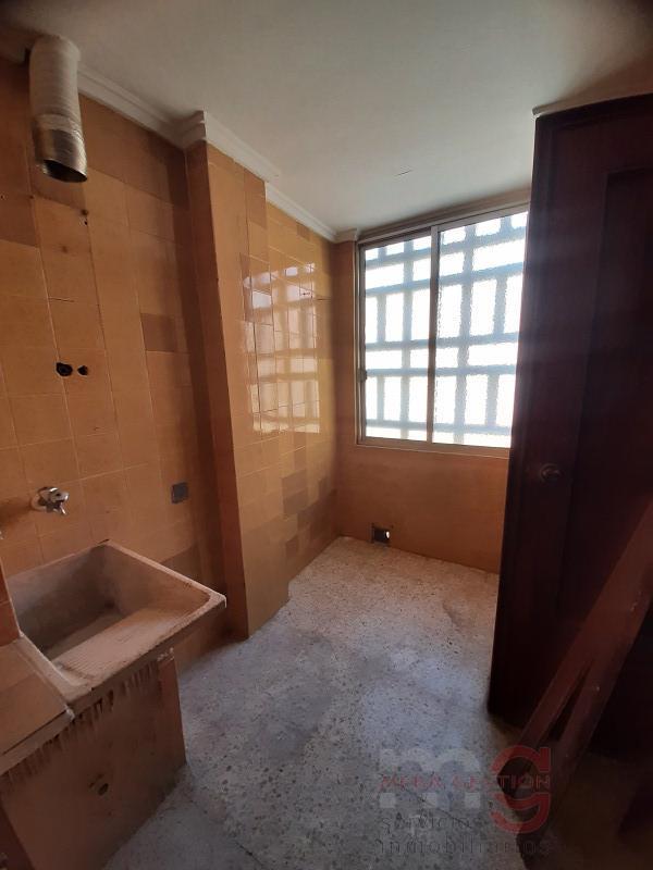 For sale of apartment in Elche-Elx