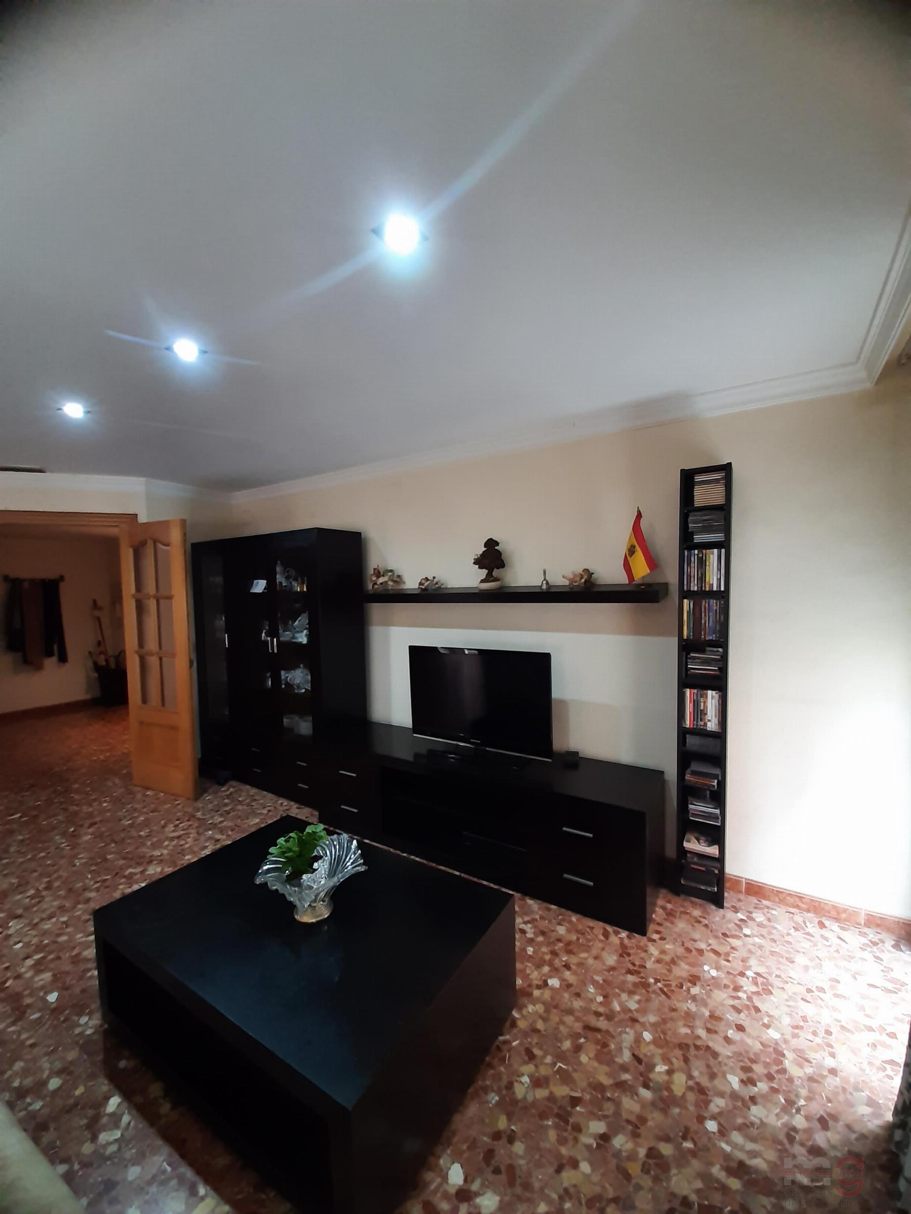 For sale of apartment in Elche-Elx