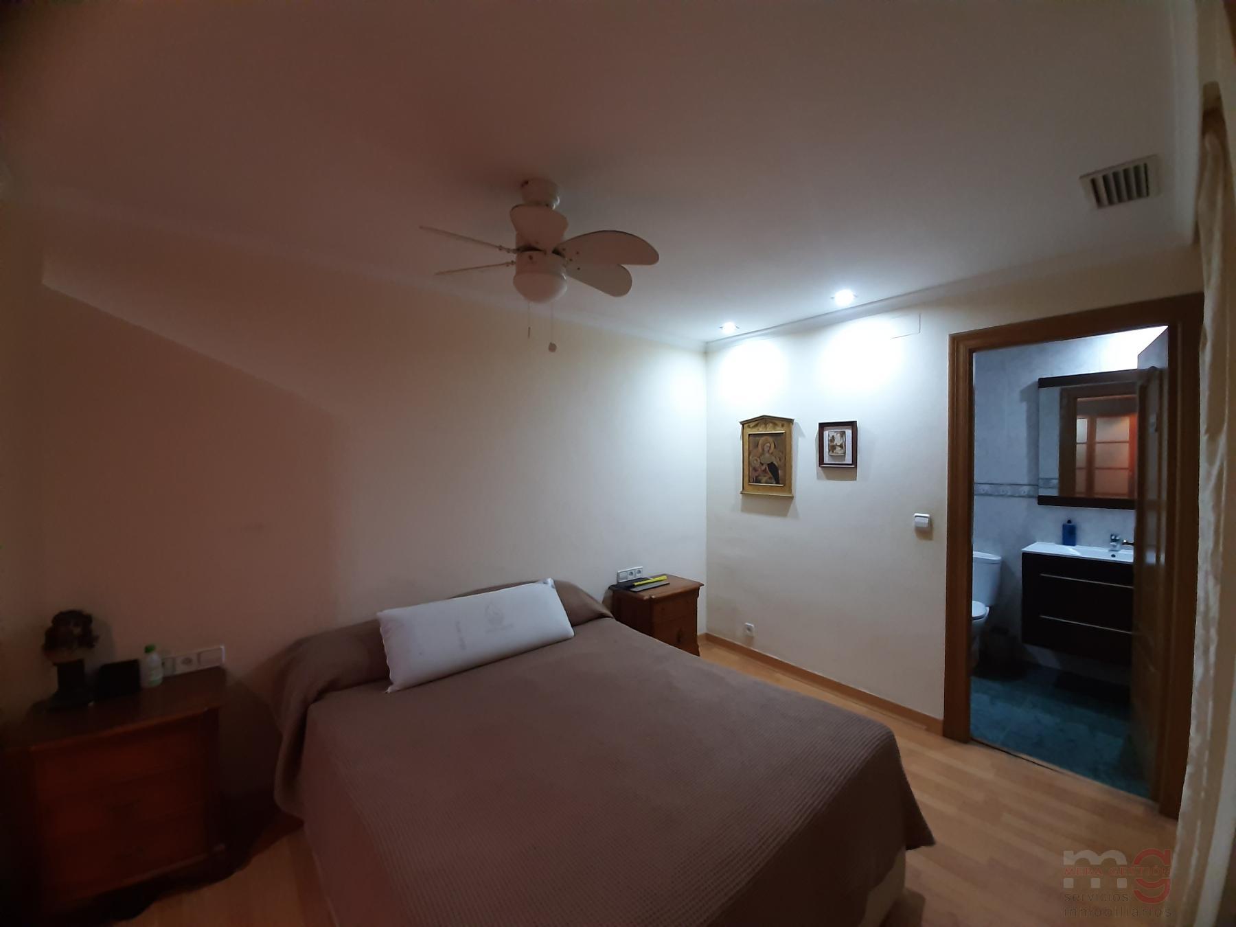 For sale of apartment in Elche-Elx