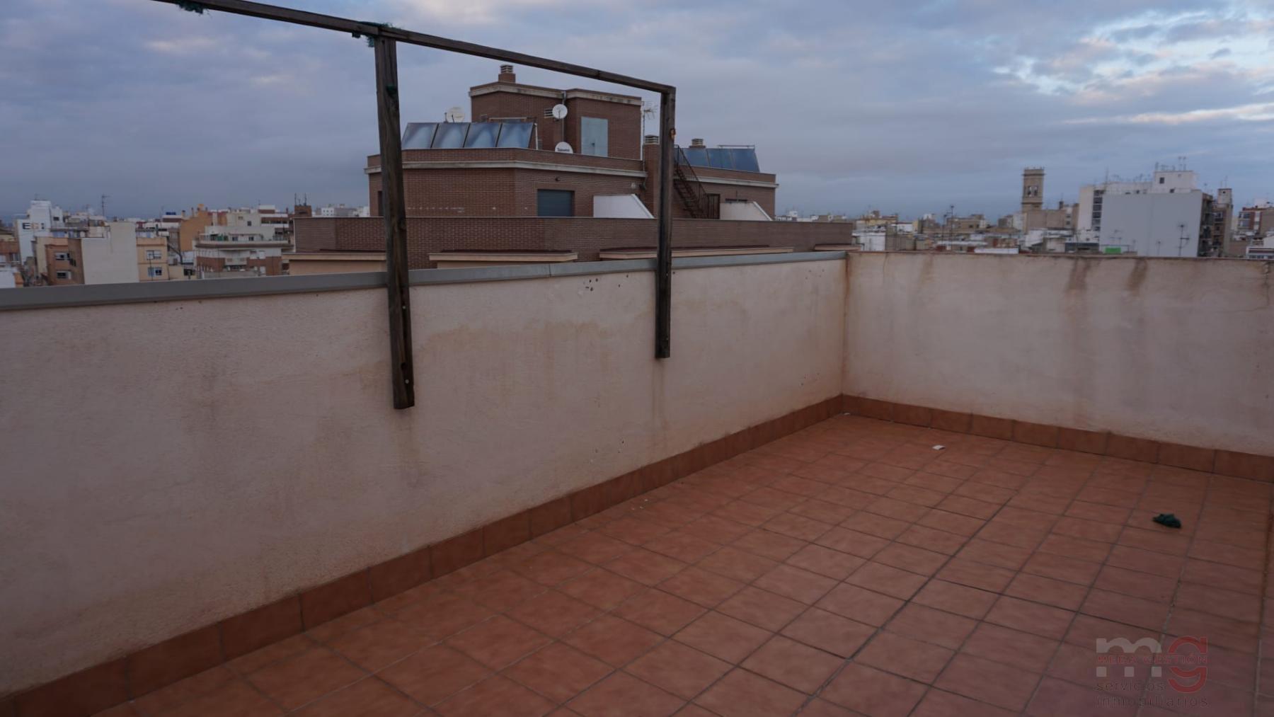 For sale of flat in Burriana