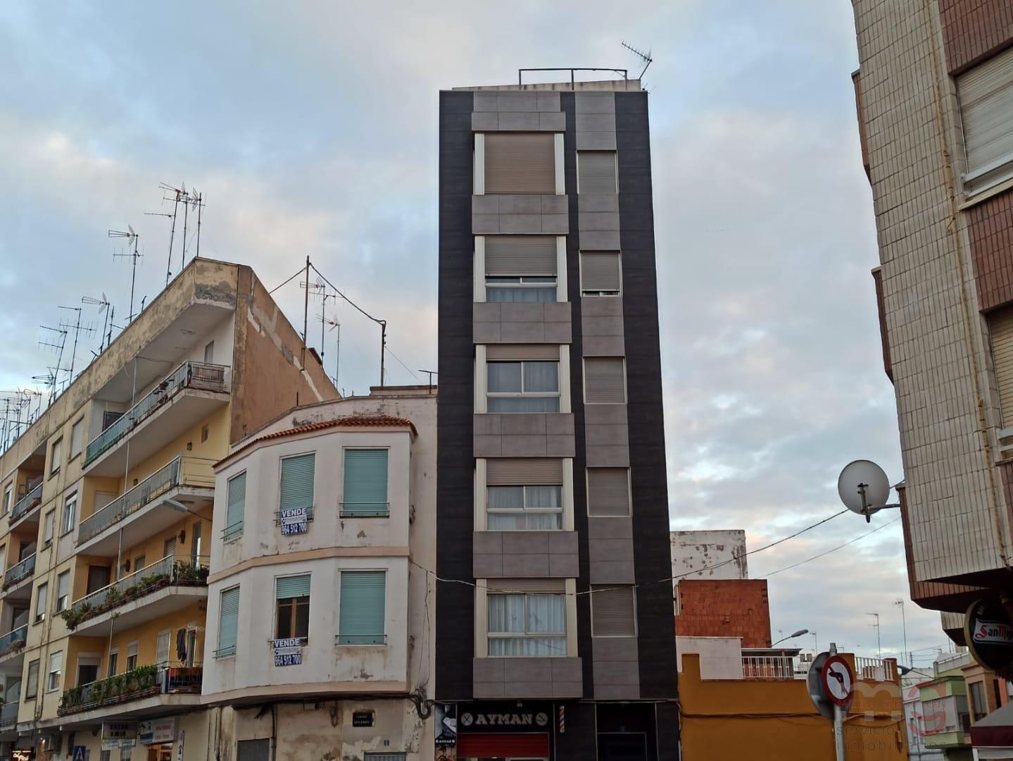 For sale of flat in Burriana