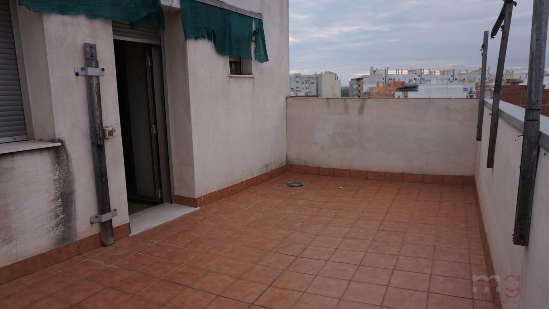 For sale of flat in Burriana