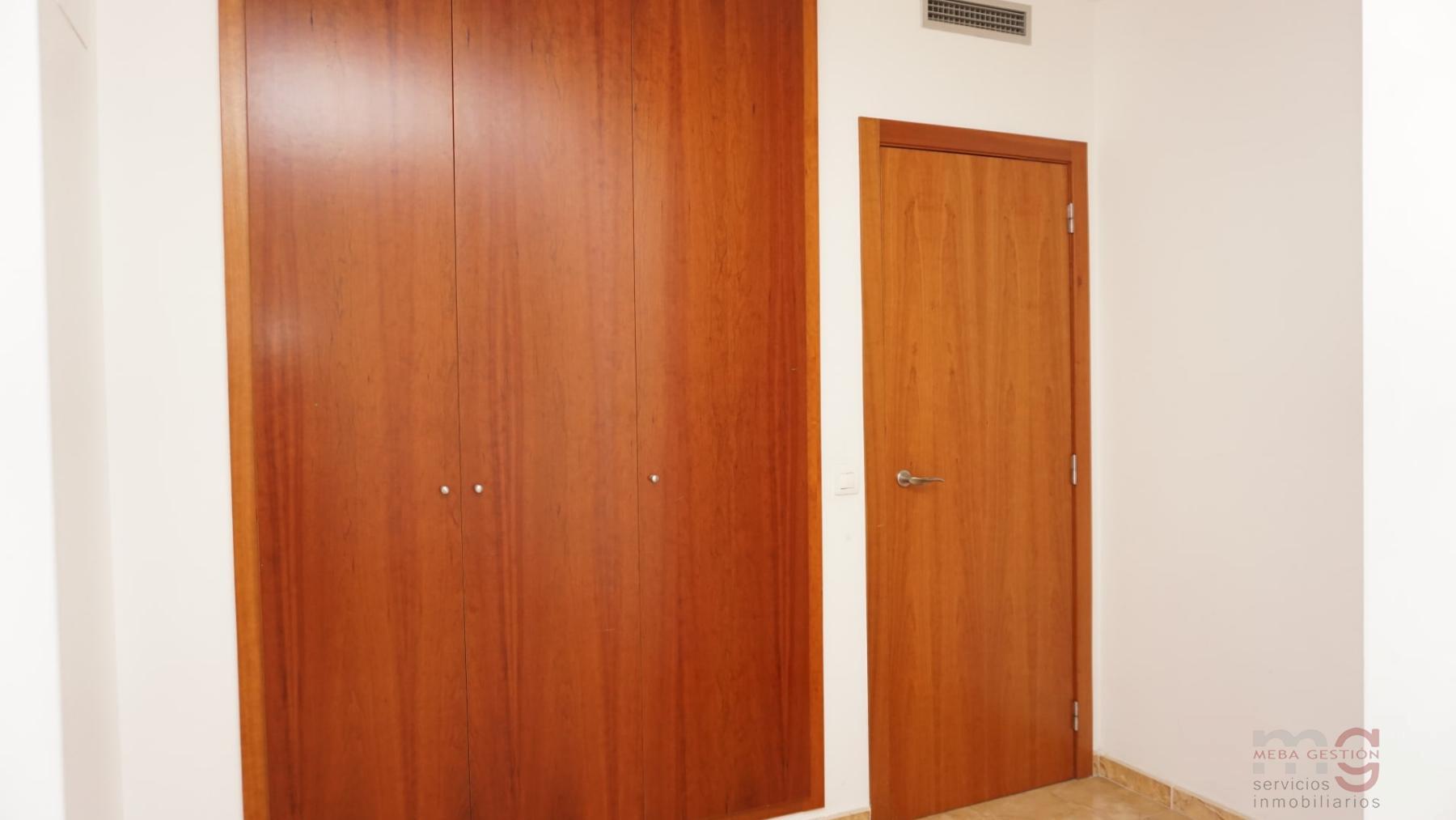 For sale of flat in Burriana