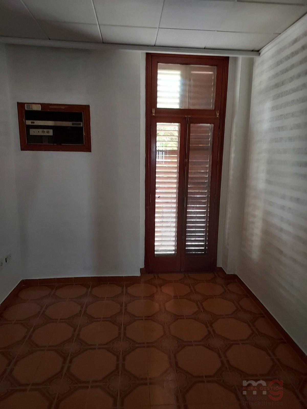 For sale of apartment in Carcaixent