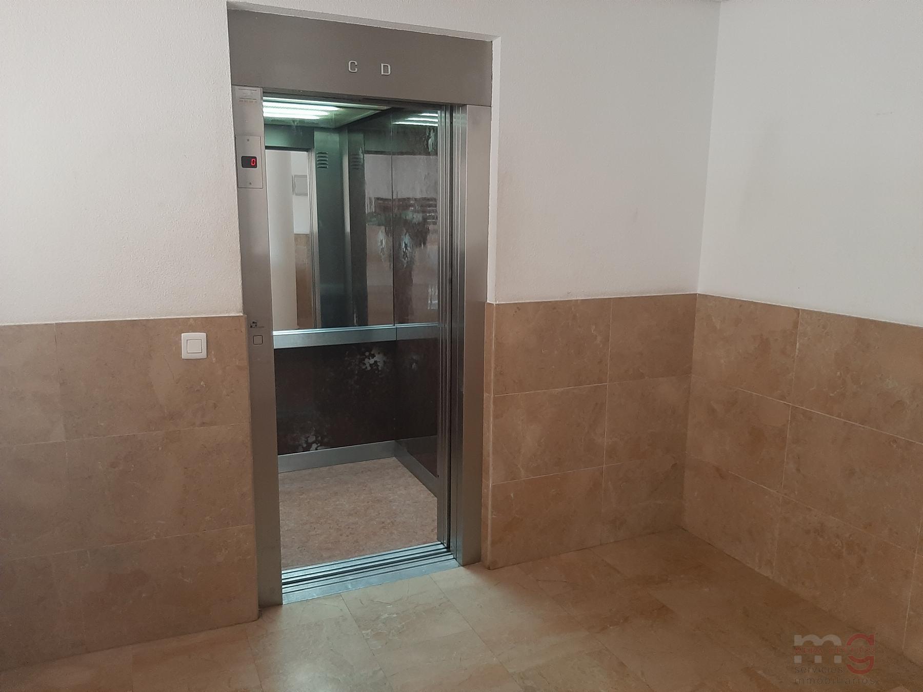 For sale of apartment in Alicante