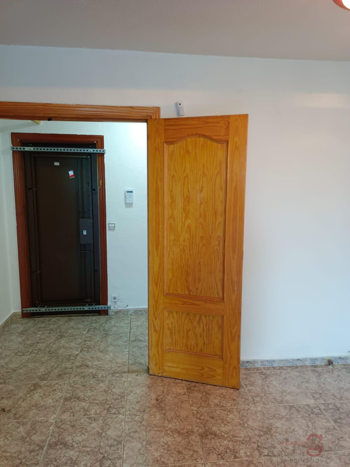 For sale of apartment in Madrid