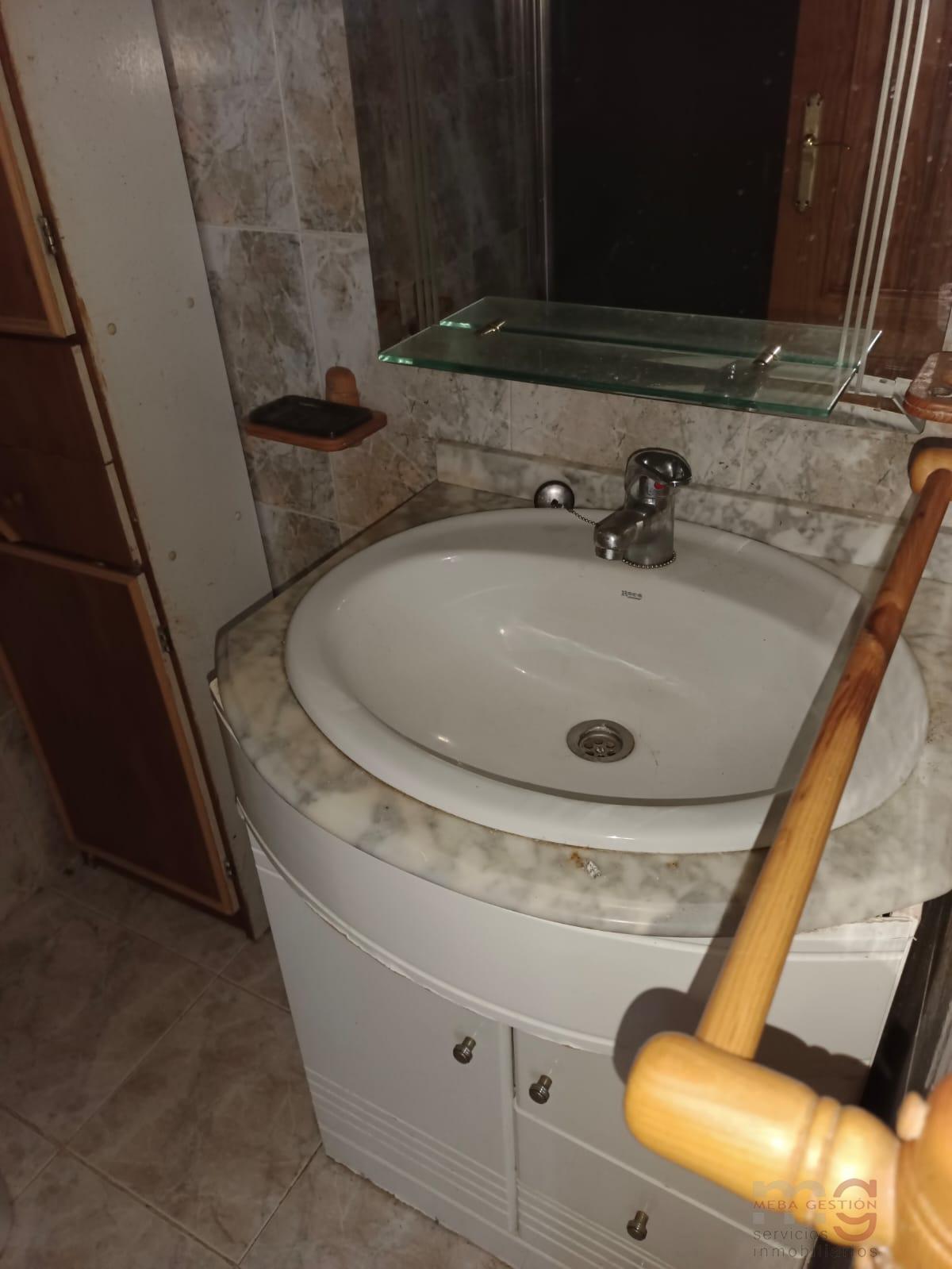 For sale of apartment in Madrid