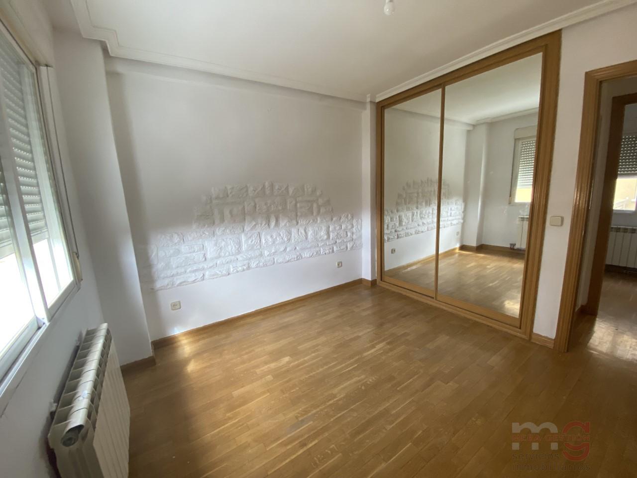 For sale of apartment in Fuenlabrada