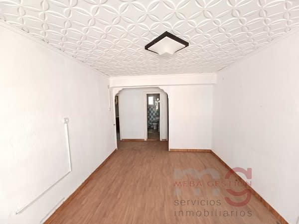 For sale of apartment in Valencia
