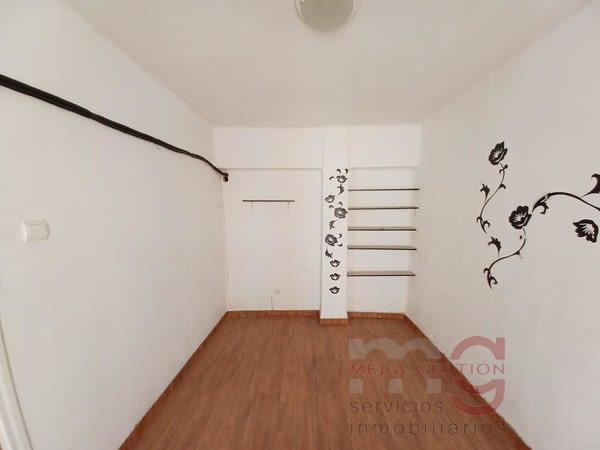For sale of apartment in Valencia