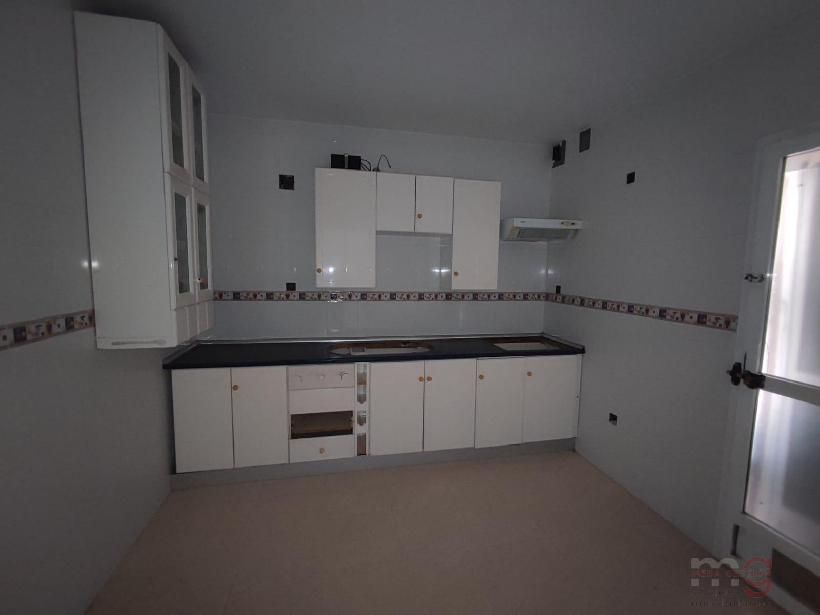 For sale of apartment in Fuente de Piedra