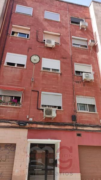 For sale of apartment in Valencia