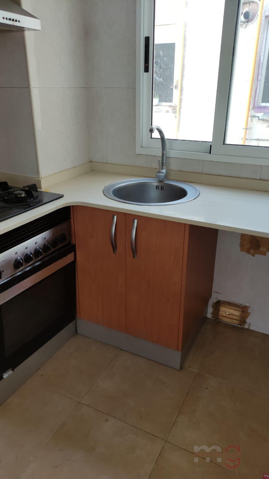 For sale of apartment in Valencia