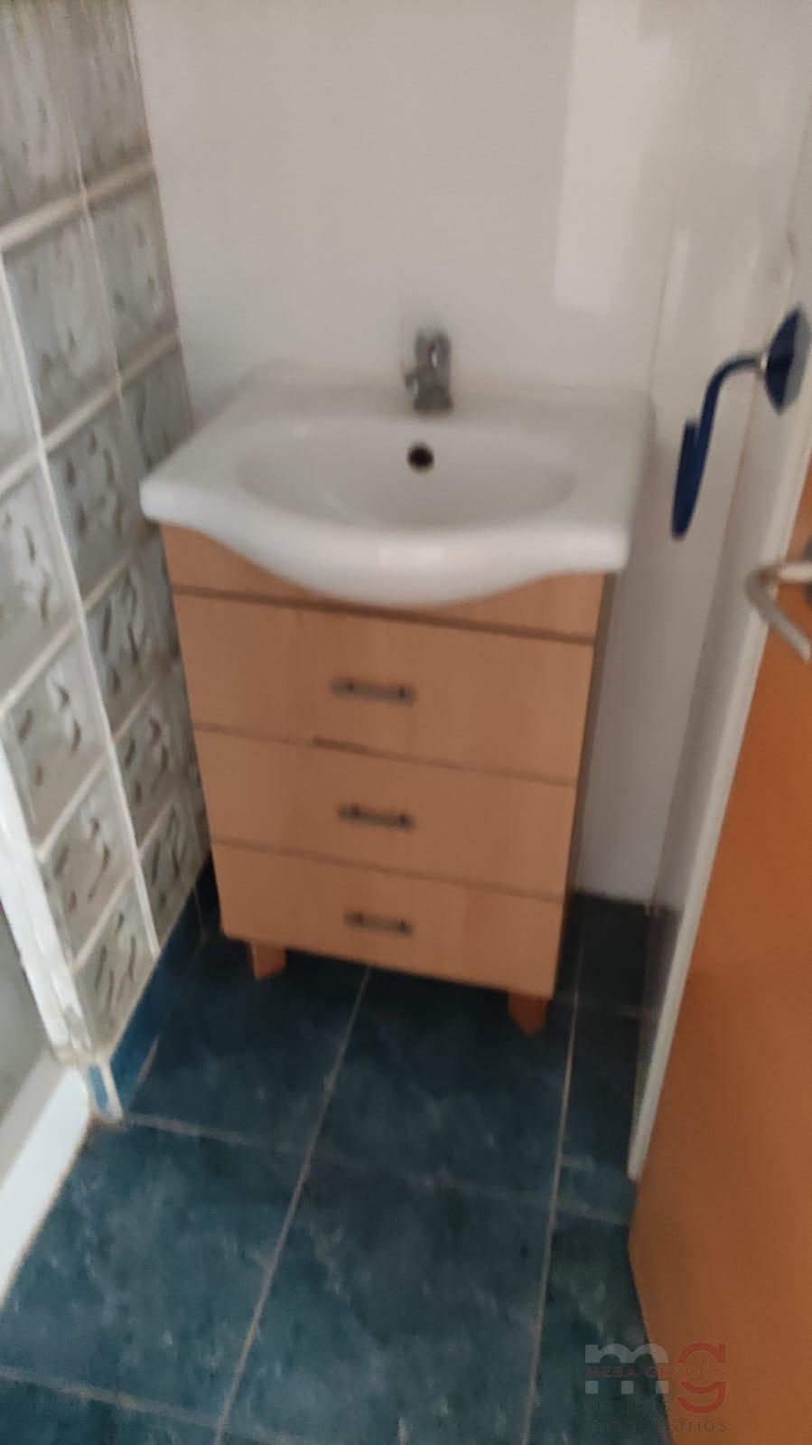 For sale of apartment in Valencia