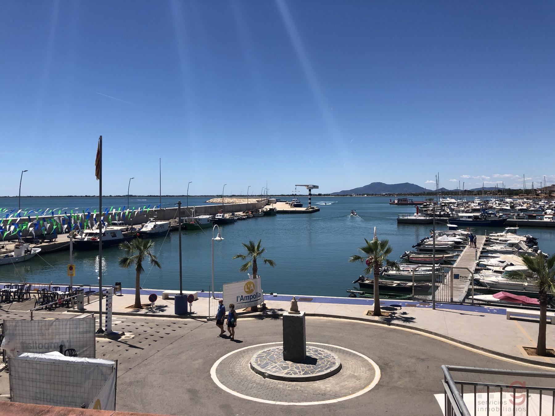 For sale of apartment in Ampolla l