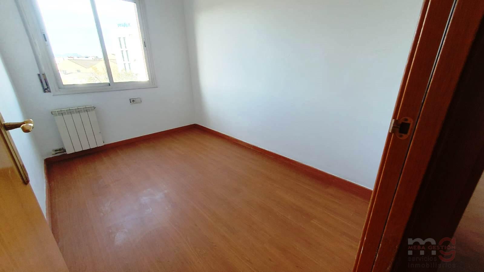 For sale of apartment in Sabadell