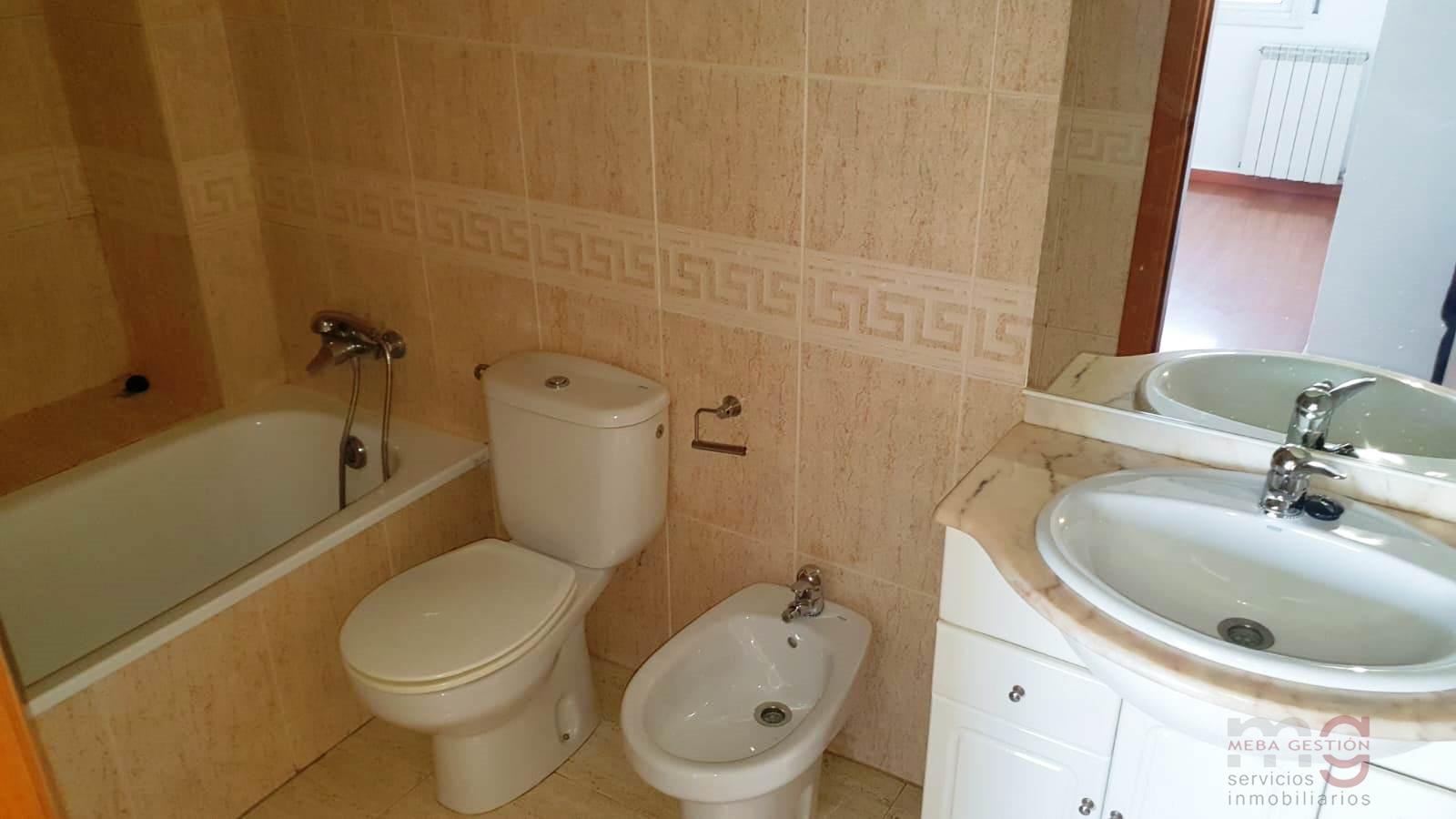 For sale of apartment in Sabadell