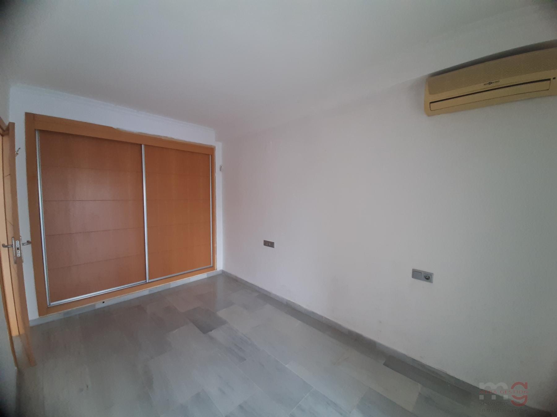 For sale of apartment in Villajoyosa