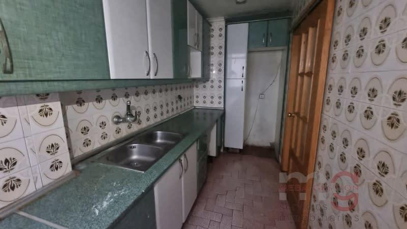 For sale of apartment in Valencia