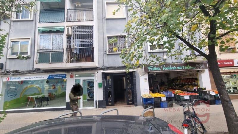 For sale of apartment in Valencia