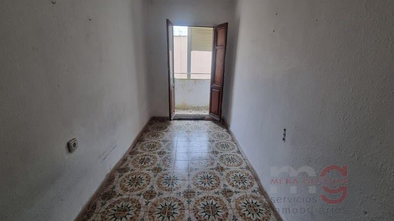 For sale of apartment in Valencia