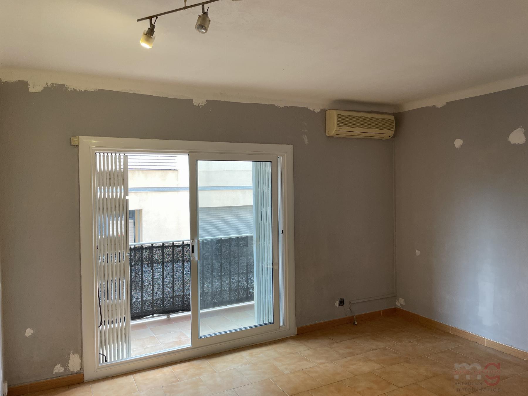 For sale of apartment in Torredembarra
