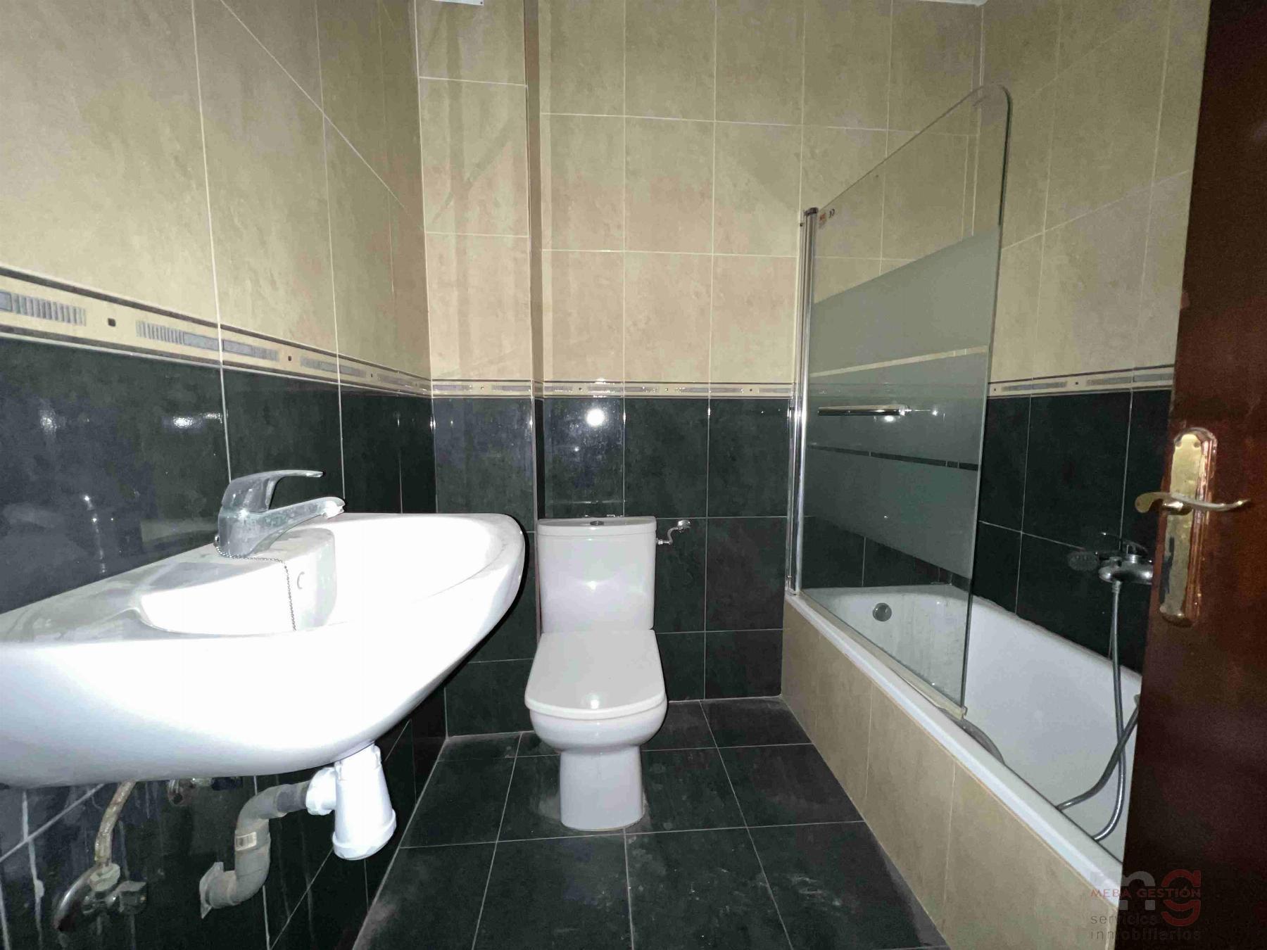 For sale of apartment in Tortosa