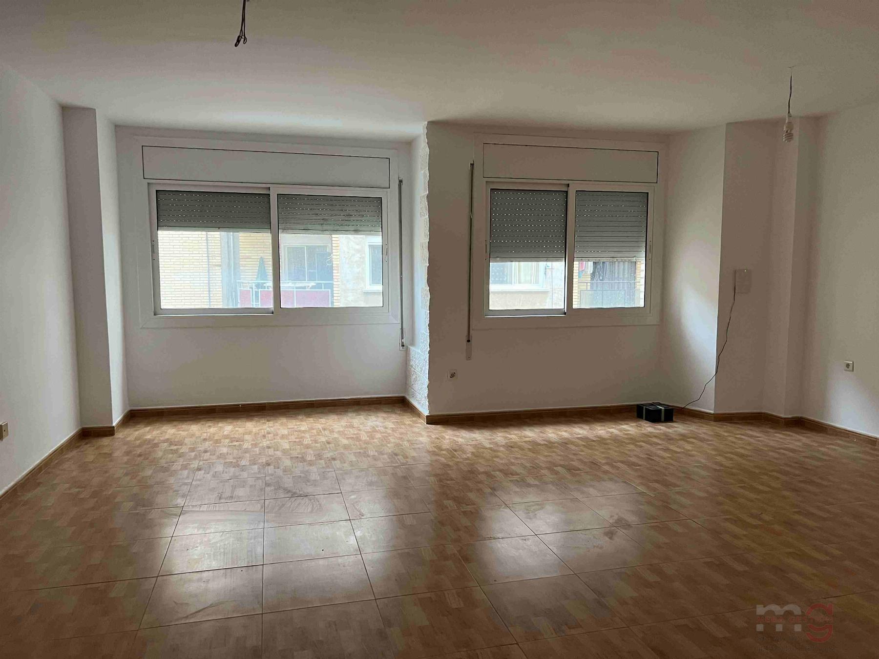 For sale of apartment in Tortosa