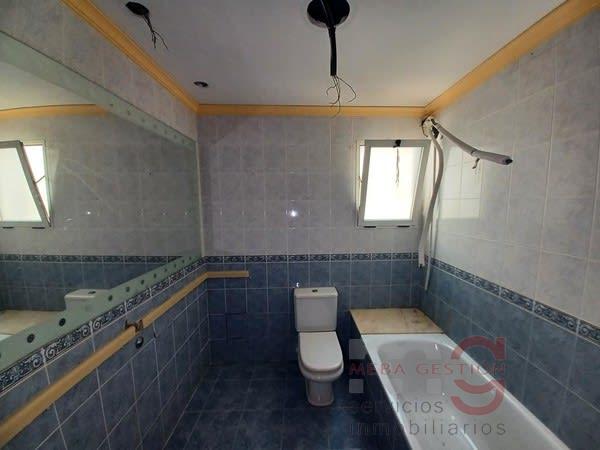 For sale of apartment in Alzira