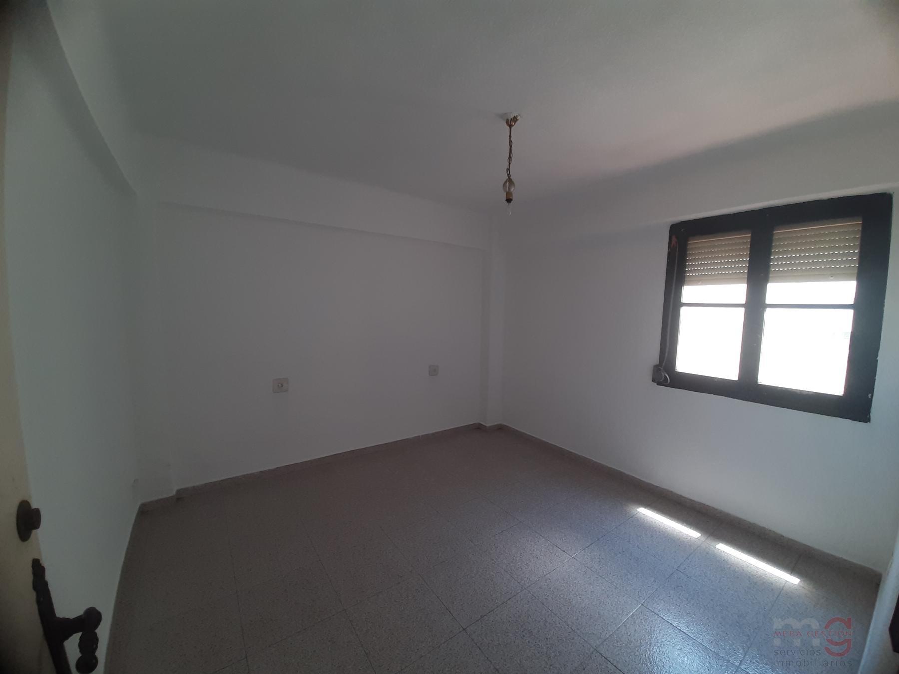 For sale of apartment in Elche-Elx