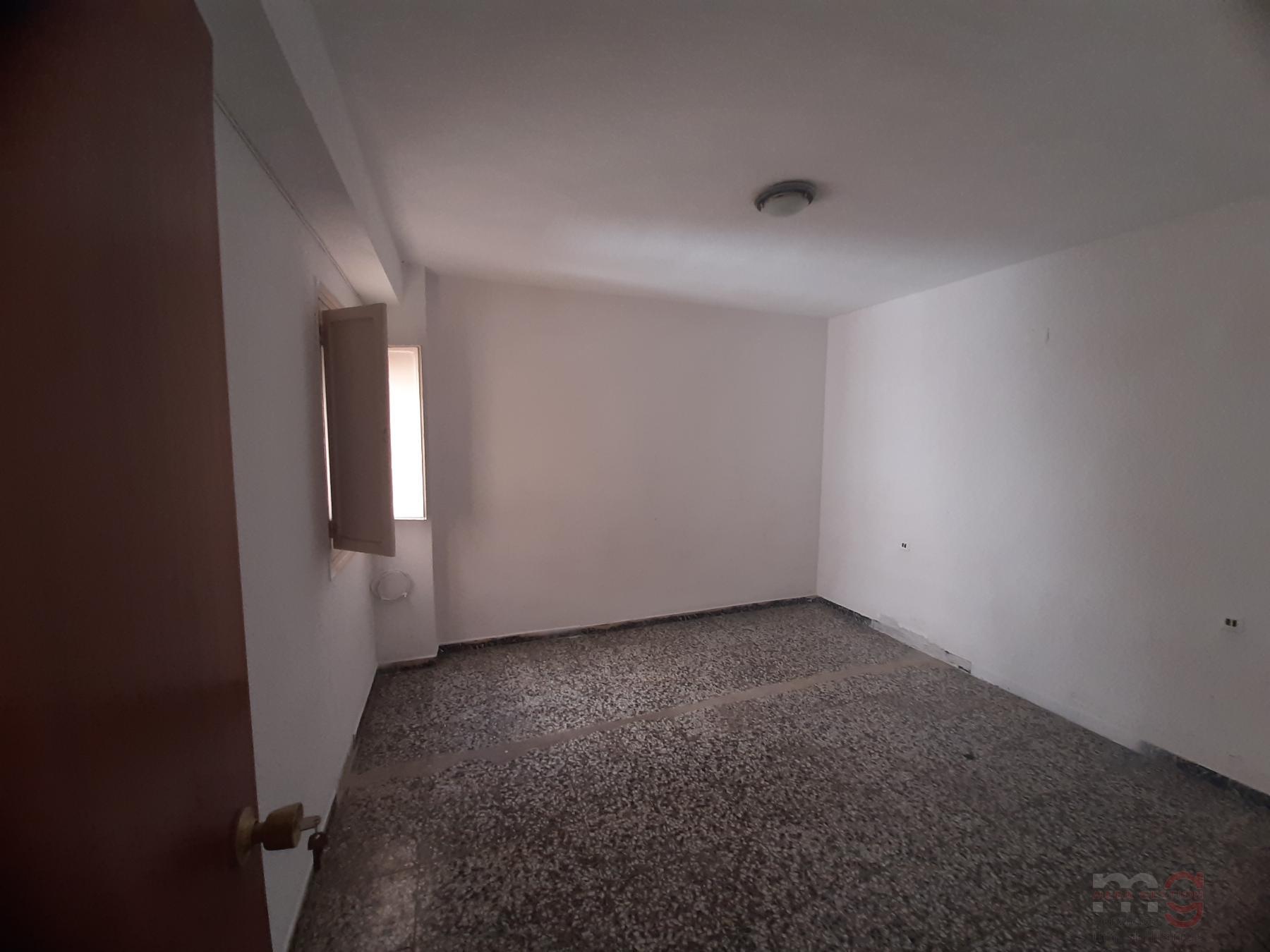 For sale of apartment in Elche-Elx
